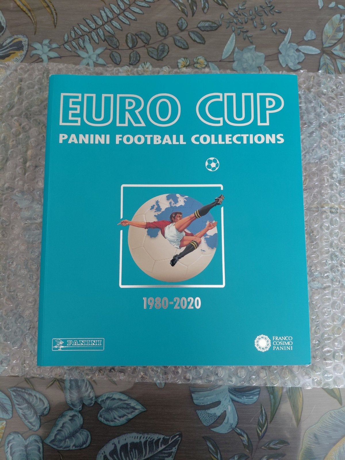 Euro Cup-boek - Panini Football Collections 1980-2020, Boeken, Informatica en Computer, Nieuw, Ophalen of Verzenden, Franco Cosimo Panini