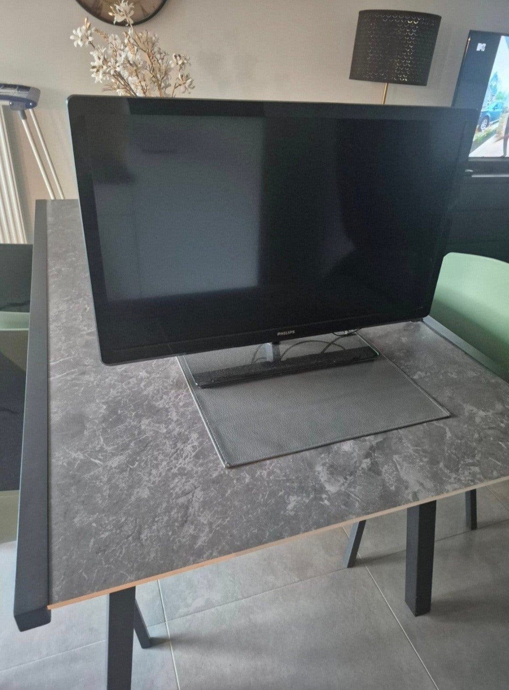 Philips 32 Inch (80 cm) Full HD LED TV, Enlèvement