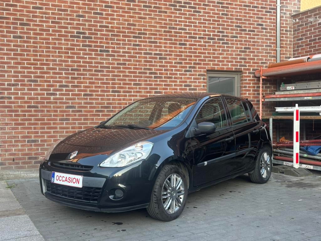Renault Clio 1.2i GtLine - GPS - Airco - 5 Portes - Jantes -, 139 g/km, 1165 kg, Boîte manuelle, 5 portes