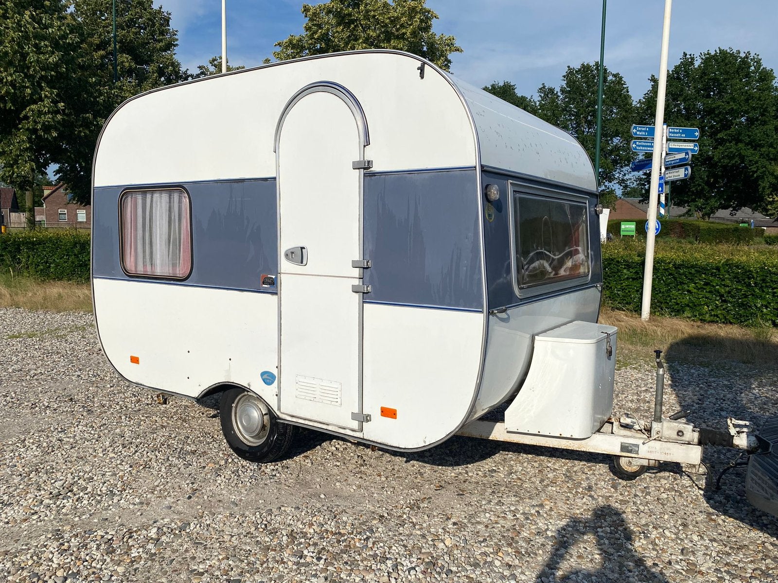 Caravane Adria 750 kg, Jusqu'à 4, Jusqu'à 4 m, Particulier, Siège standard