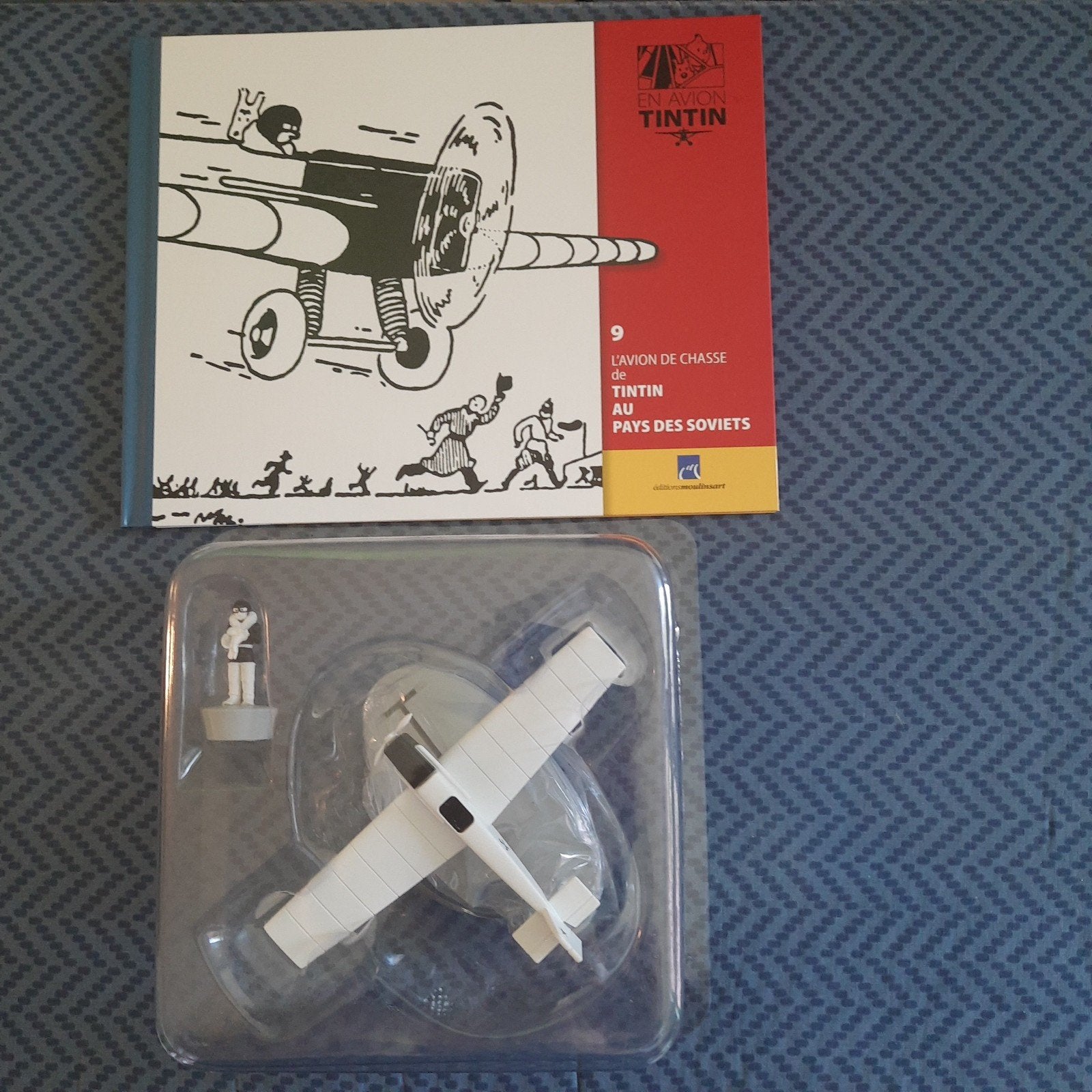 TINTIN ET LES AVIONS *N 9* L'AVION DE CHASSE * 2014 *NOUVEA, Collections, Personnages de BD, Neuf, Autres types, Tintin, Enlèvement