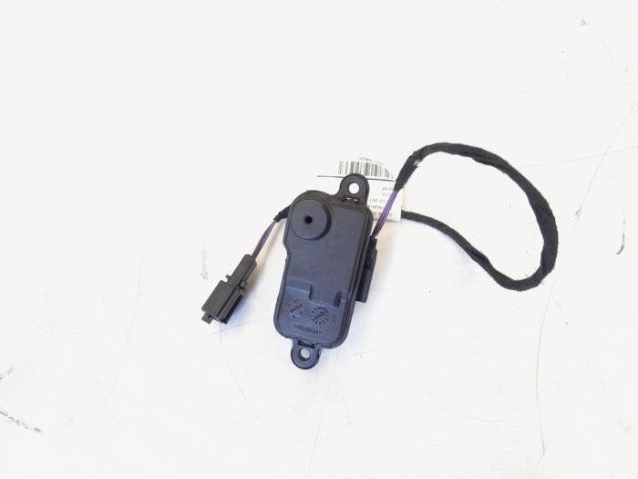 Tankklep Vergrendelingsmotor van een Audi A1, Gebruikt, -, -, -