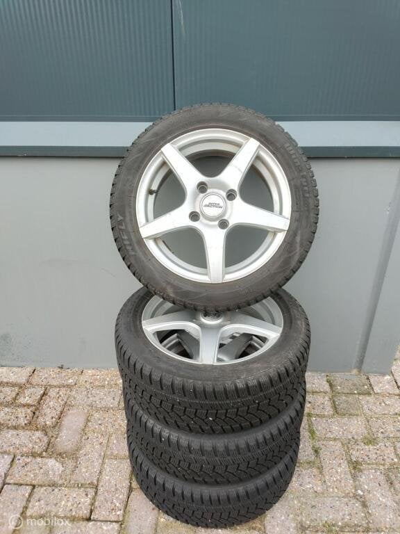 Winterbanden Hifly 185/55R15 86H XL 4 st. - 05125, Auto-onderdelen, Gebruikt, Ophalen of Verzenden