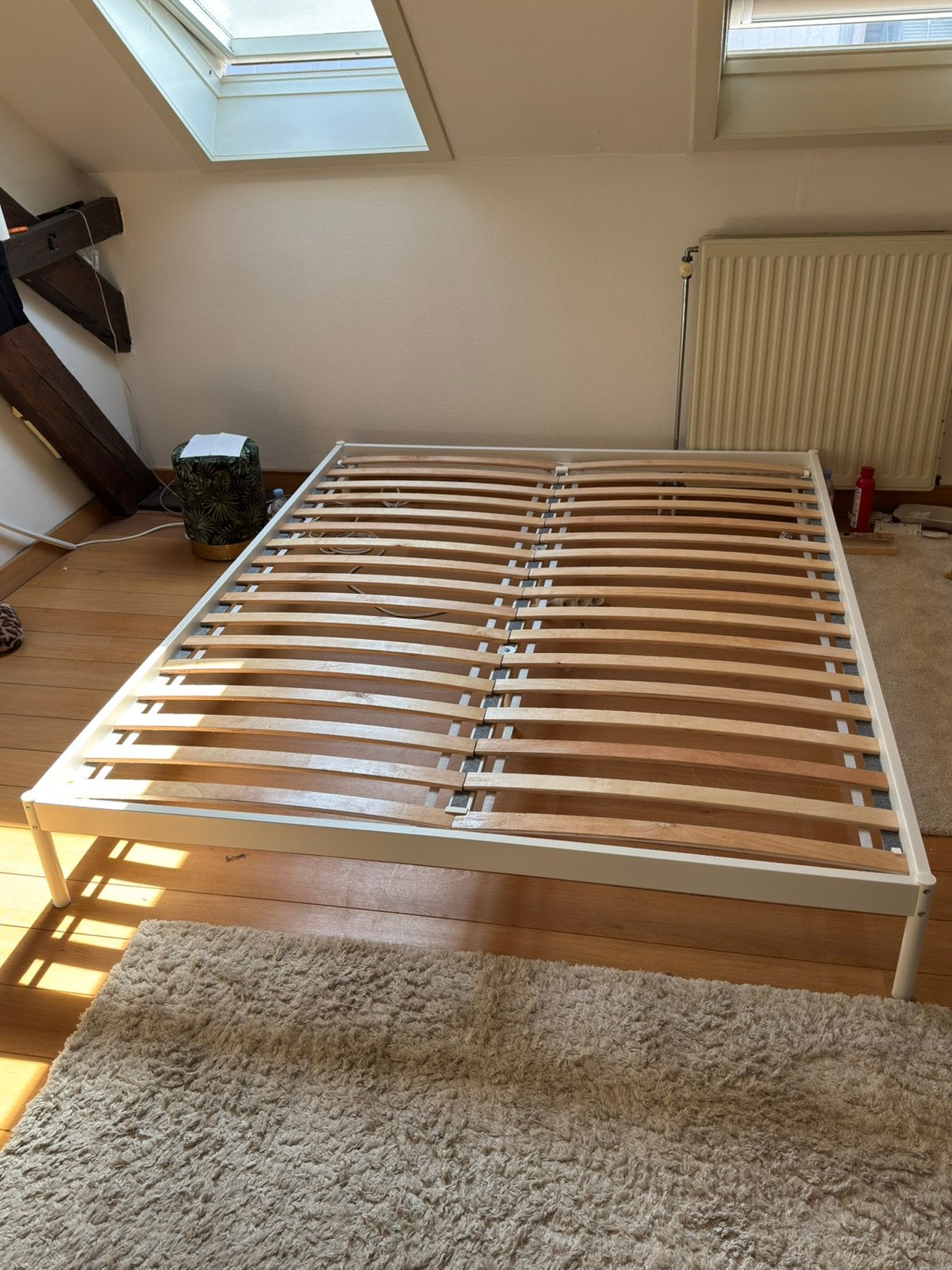 Ikea 160x200 GRATUIT, comme neuf à récupérer le mardi 29/09, Enlèvement, Comme neuf, Blanc