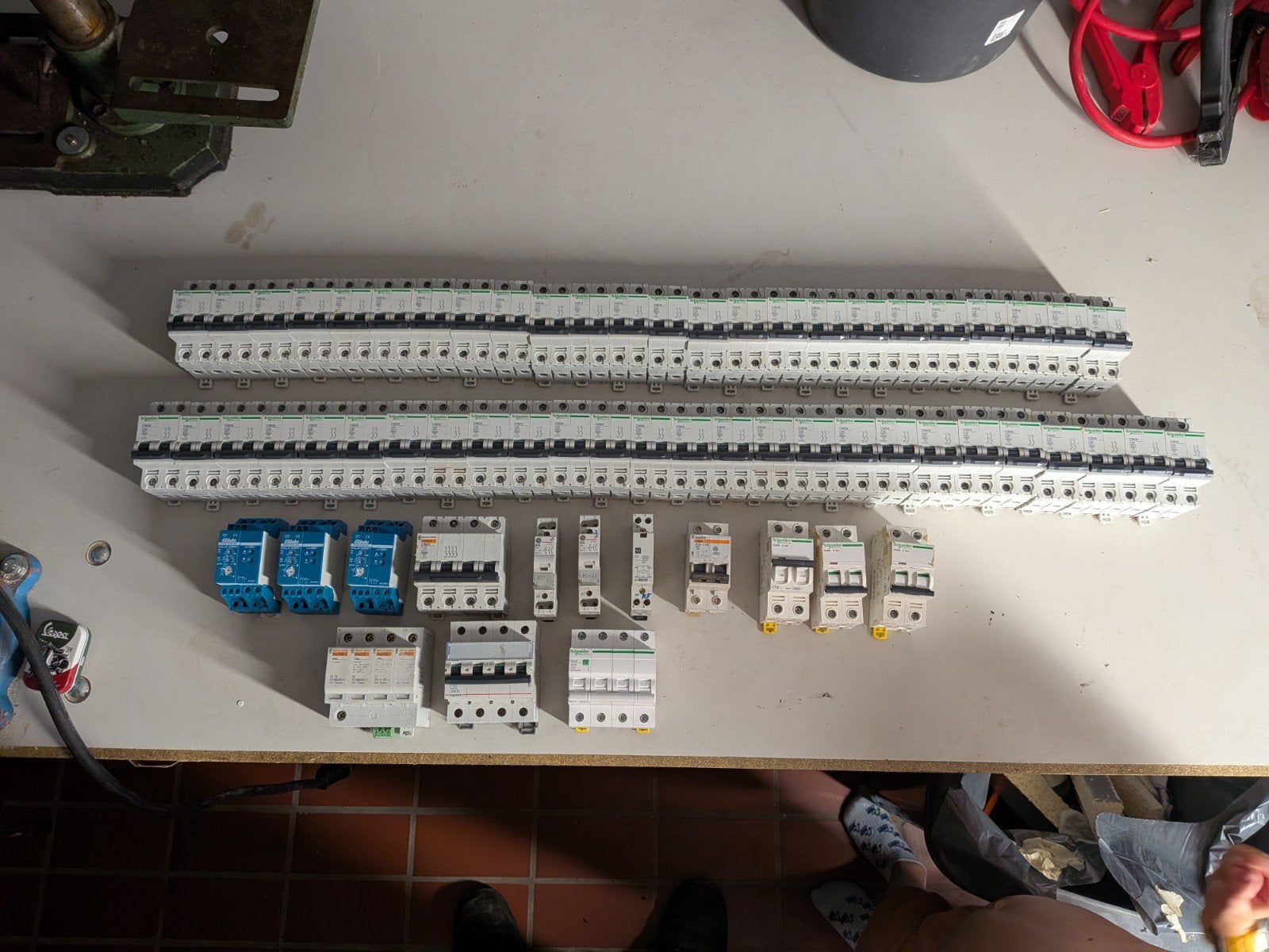 Lot elektrisch materiaal (64 stuks): Schneider C16/C20 + Elt, Doe-het-zelf en Bouw, Ophalen of Verzenden, Gebruikt, Schneider Electric