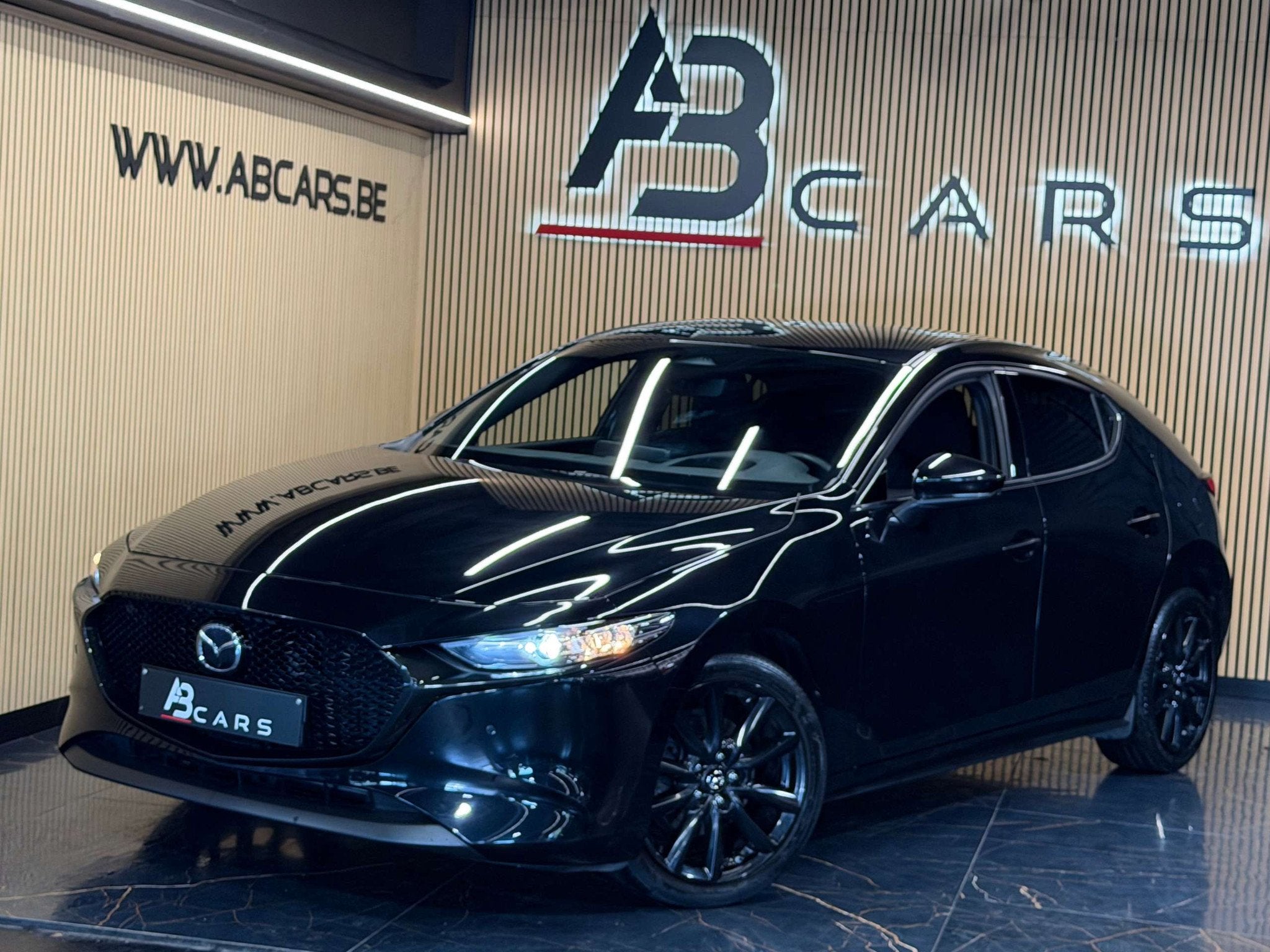 Mazda 3 2.0I 2.0I SKYACTIV FULL BLACK * GARANTIE 12 MOIS *, Autos, Mazda, Achat, Euro 6, Entreprise, Boîte manuelle