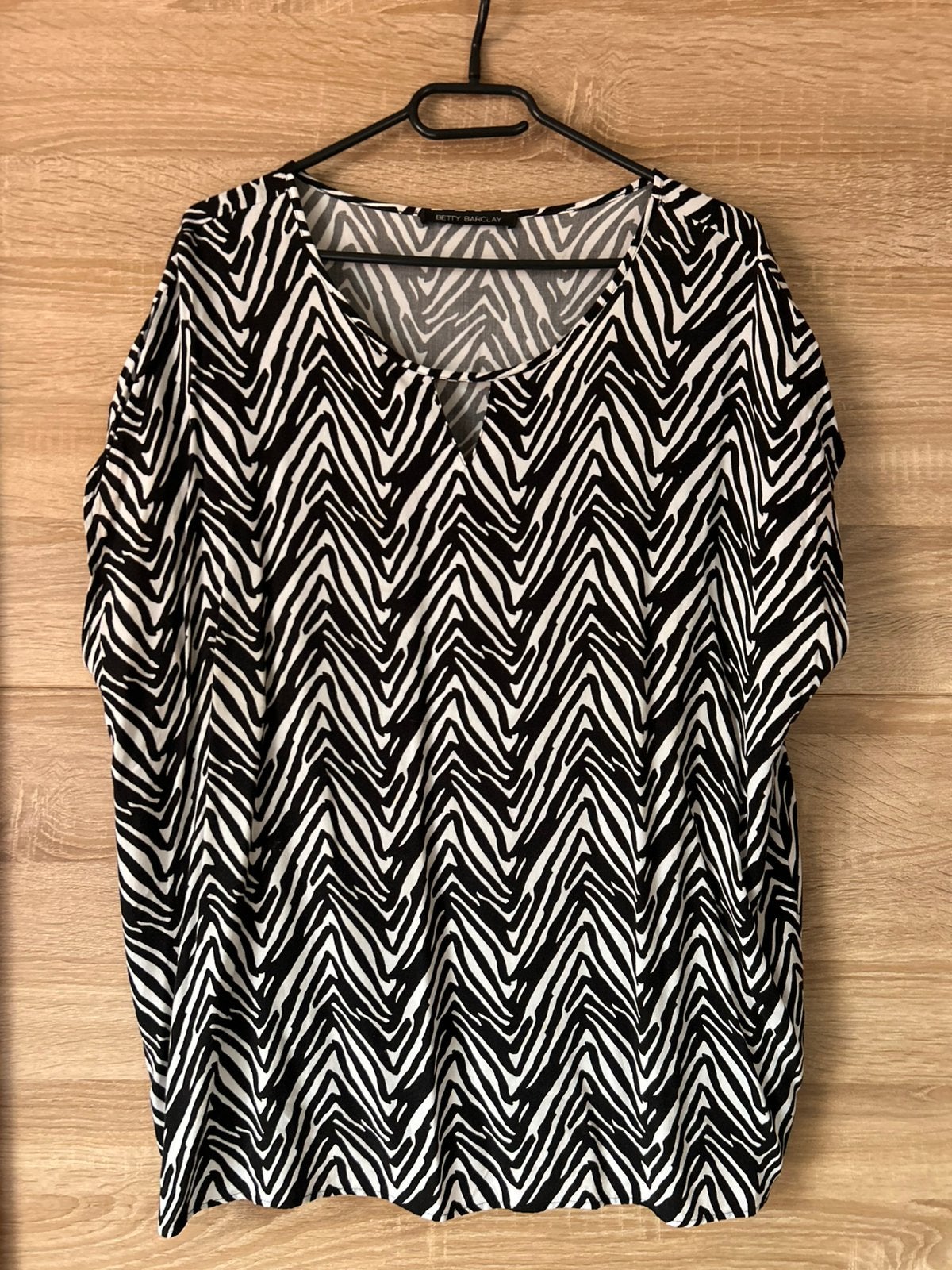 Blouse noire et blanche — Betty Barclay, Vêtements | Femmes, Taille 46/48 (XL) ou plus grande, Enlèvement ou Envoi, Betty Barclay