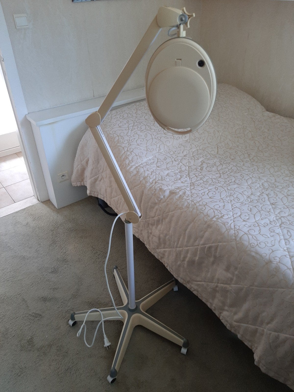 Lamp nagels, Enlèvement