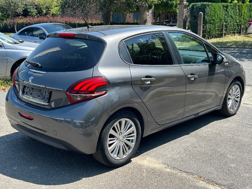 Peugeot 208, 1.2i, 2018, 99.900Km, Navi, Cr. ctrl, Garantie, Autos, Peugeot, Argent ou Gris, Achat, Euro 6, Entreprise