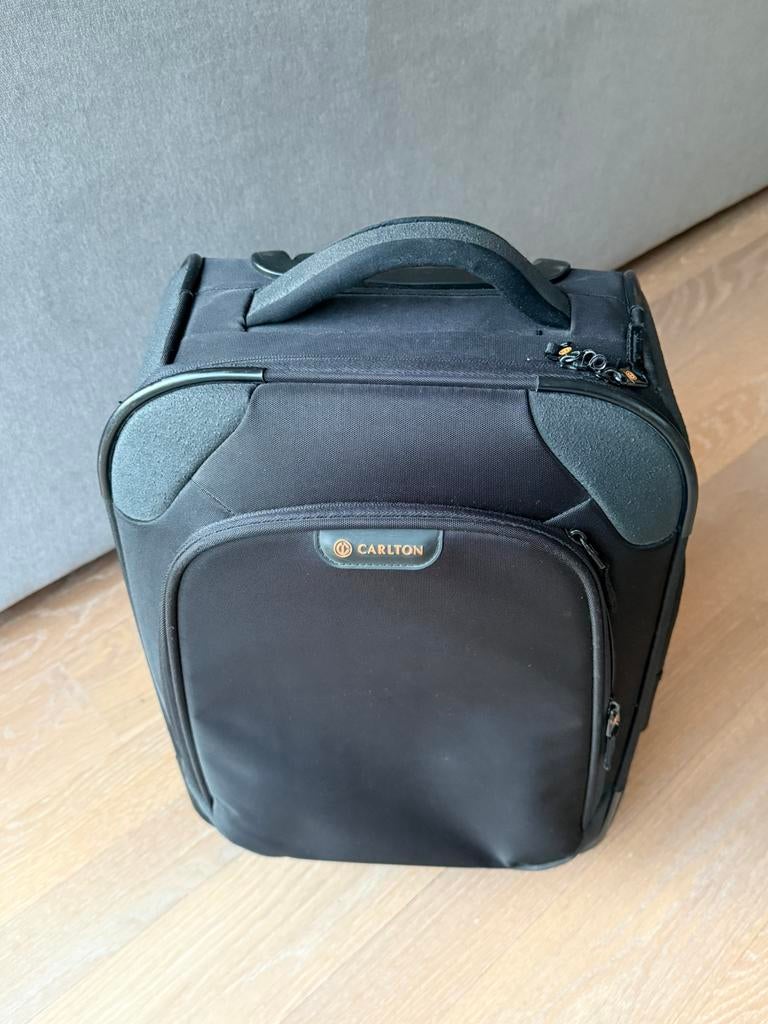Reiskoffer op wieltjes, Ophalen, Gebruikt, Wieltjes