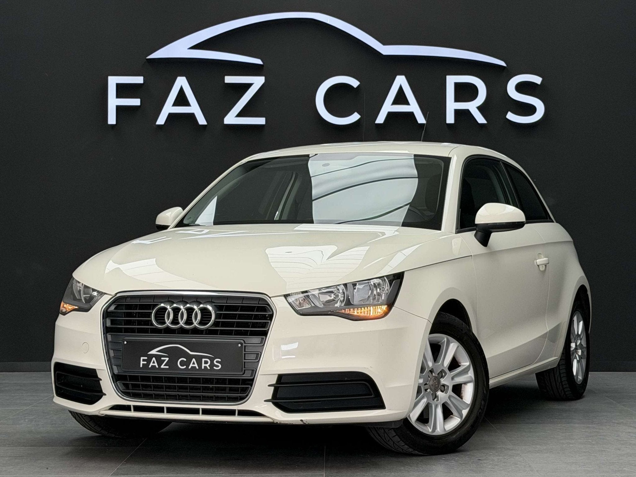 Audi A1 1.6 TDi Attraction * RADAR DE RECUL + GARANTIE *, Boîte manuelle, Audi, 1598 cm³, Blanc