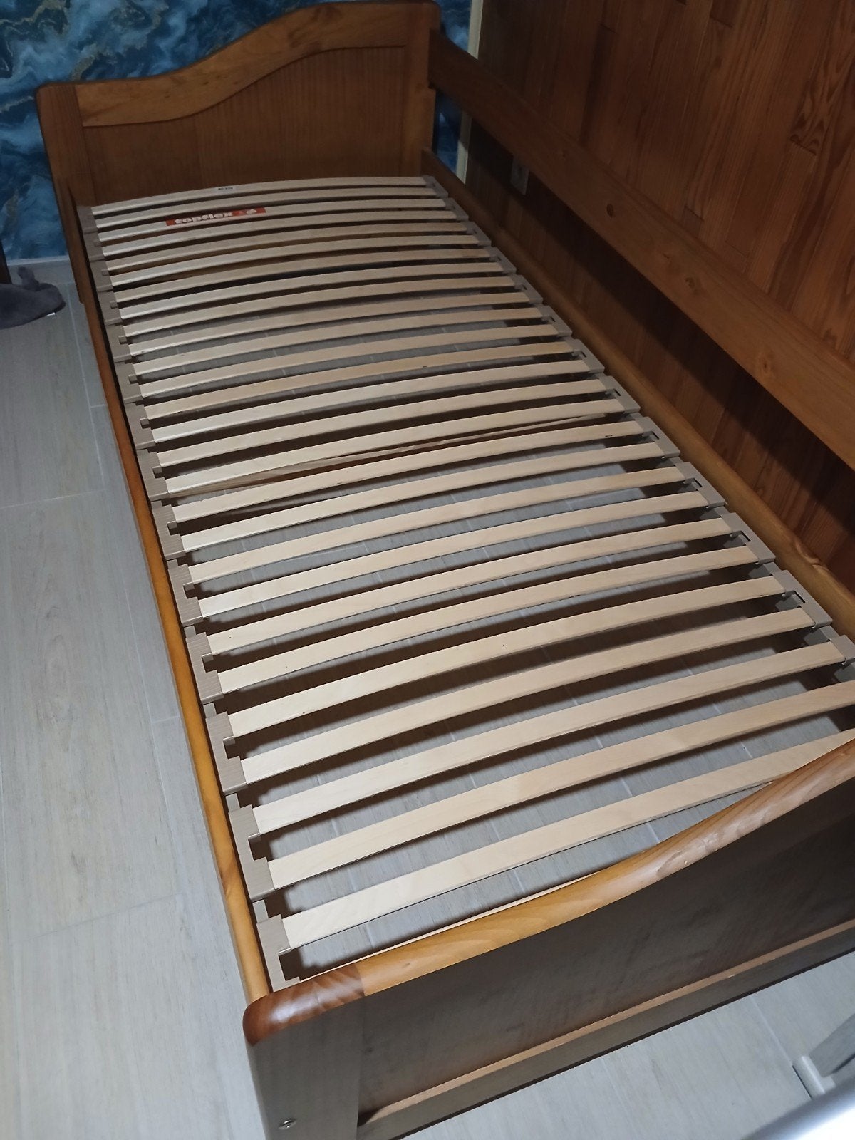 lit 1 personne avec sommier,et 1 table de nuit, Maison & Meubles, Enlèvement