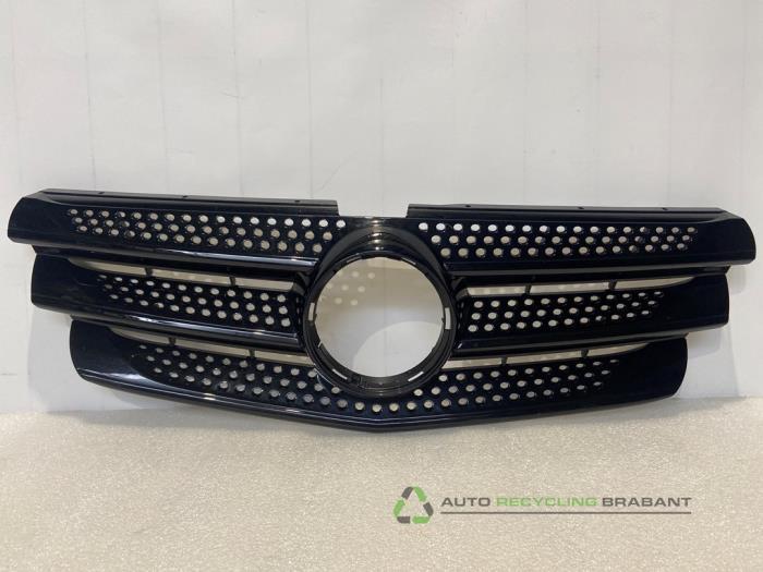 Grille van een Mercedes Vito, Gebruikt, -, Ophalen of Verzenden, -