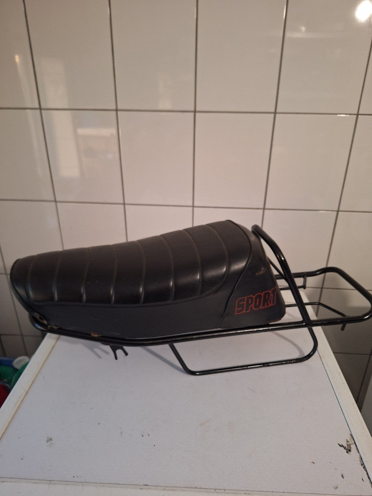 Selle sport a restaurer et arceau custom sport 250 eur, Vélos & Vélomoteurs, Pièces de cyclomoteur | Général, Selle