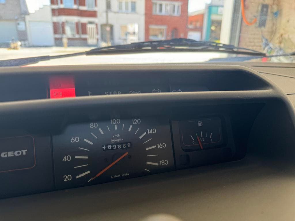 Peugeot 205 1.0 benzine bj 1992 km 109.868 mooie auto, foto 8