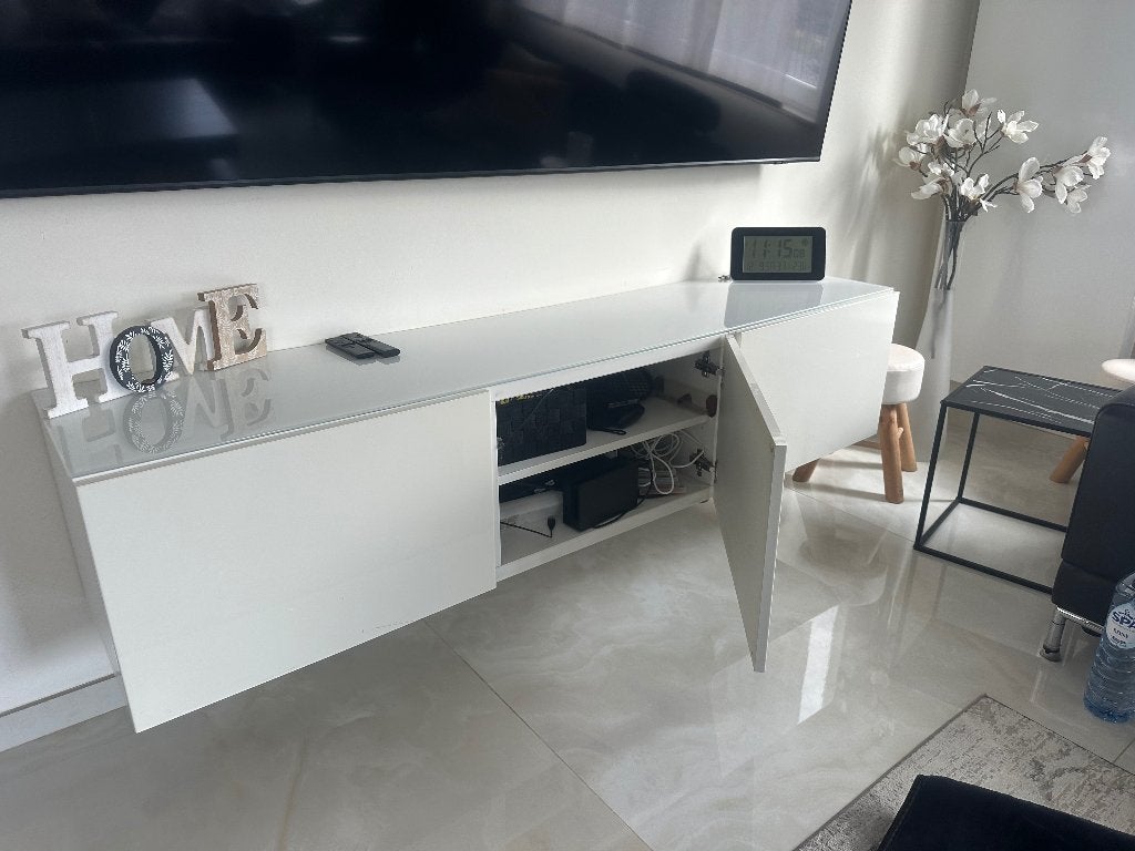 Des meubles TV existent, Maison & Meubles, Enlèvement, Utilisé, Verre