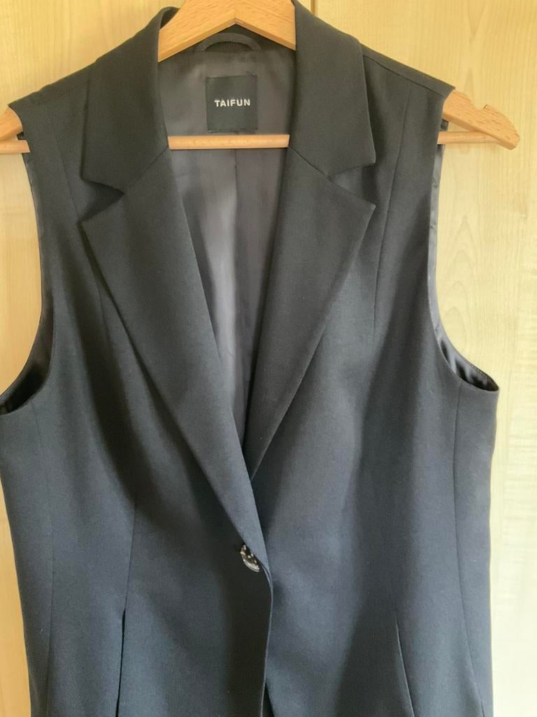 Gilet zonder mouwen, Kleding | Dames, Blouses en Tunieken, Verzenden, Zo goed als nieuw, Maat 38/40 (M), Zwart
