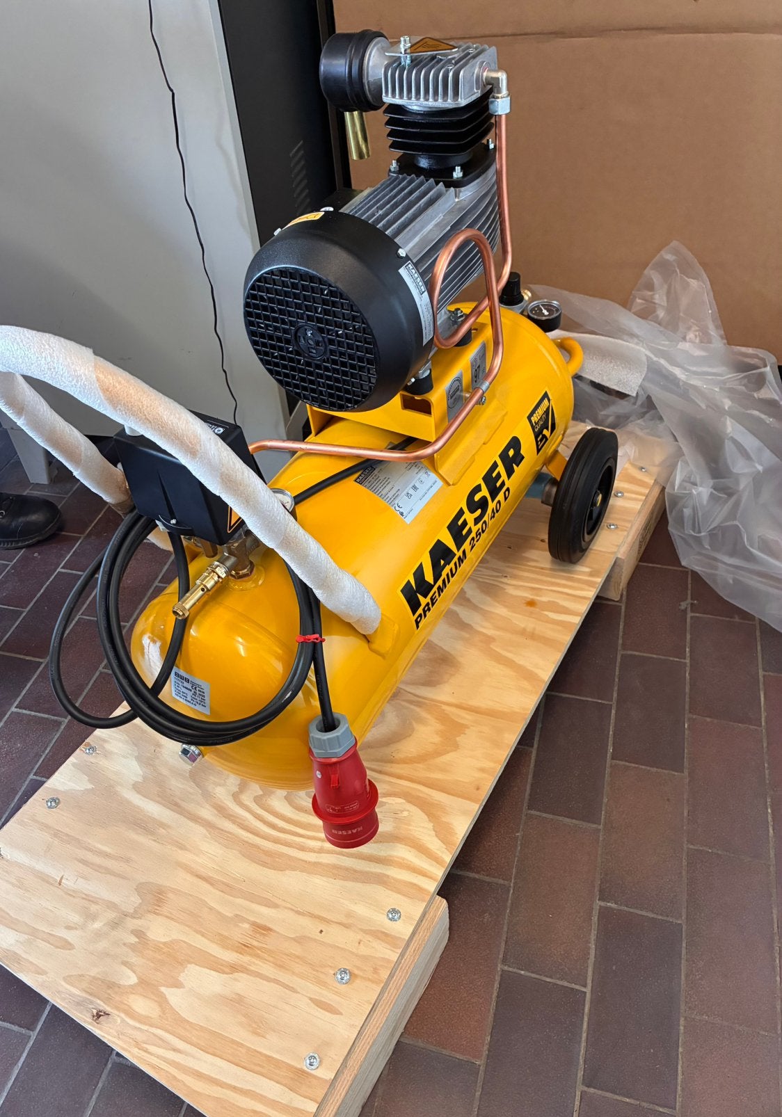 Compresseur, Bricolage & Construction, Compresseurs, Enlèvement, Comme neuf