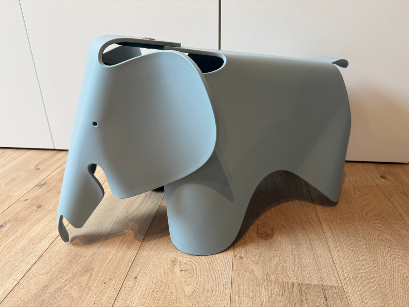 Éléphant Charles & Ray Eames gris glacé, Enlèvement ou Envoi, Comme neuf, Autres types