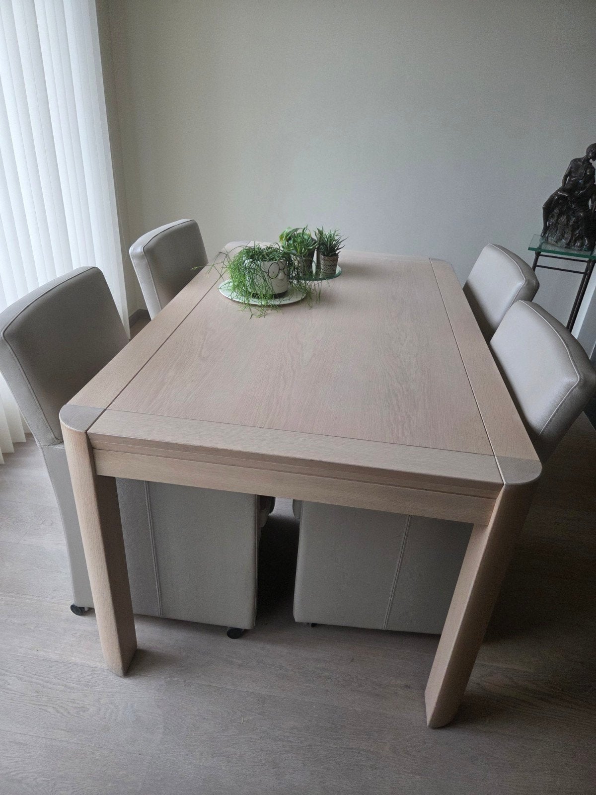 Complete eetkamerset: Eikenhouten tafel + 4 armstoelen, Huis en Inrichting, Ophalen