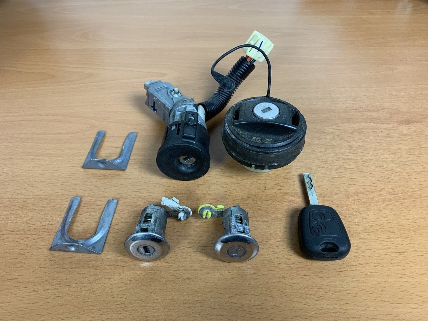 peugeot 107 / citroen C1 / toyota aygo 2005 - 2014 slotenset, Gebruikt, -, Ophalen of Verzenden, -