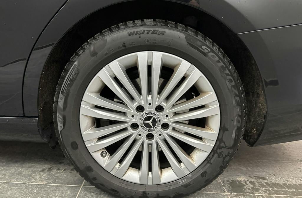 4x OEM Mercedes 17" velgen met winterbanden, Autos : Pièces & Accessoires, Pneus & Jantes, Jante(s), Pneus hiver, 17 pouces, 225 mm