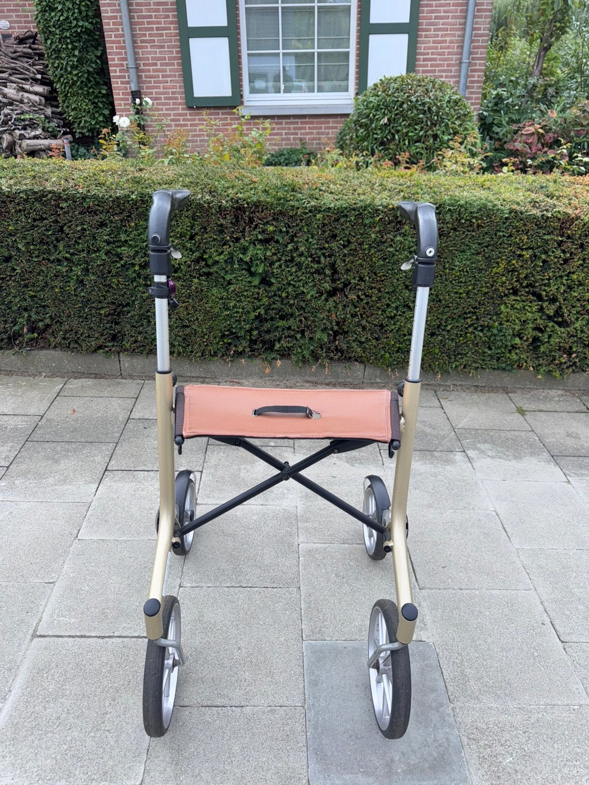 Trust opvouwbare rollator plooibare - verstelbare rollator, Ophalen of Verzenden, Zo goed als nieuw