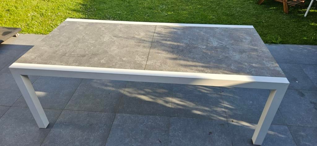 Verkocht - Uitschuifbare tuintafel wit alu, perfecte staat, Ophalen, Aluminium