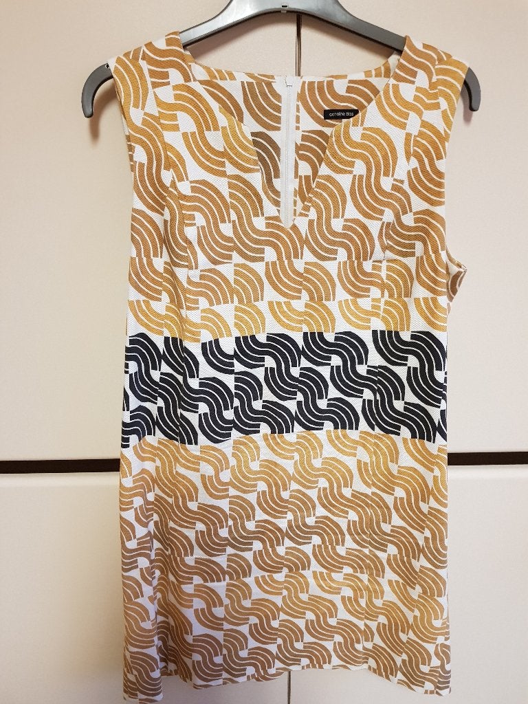 2 dameskleedjes voor de zomer maat 42-44, Kleding | Dames, Beige, Maat 42/44 (L), Ophalen of Verzenden, Zo goed als nieuw