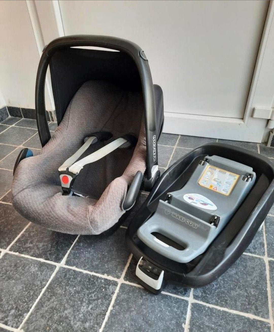 Maxicosi+hoes+familyfix auto, Kinderen en Baby's, Ophalen