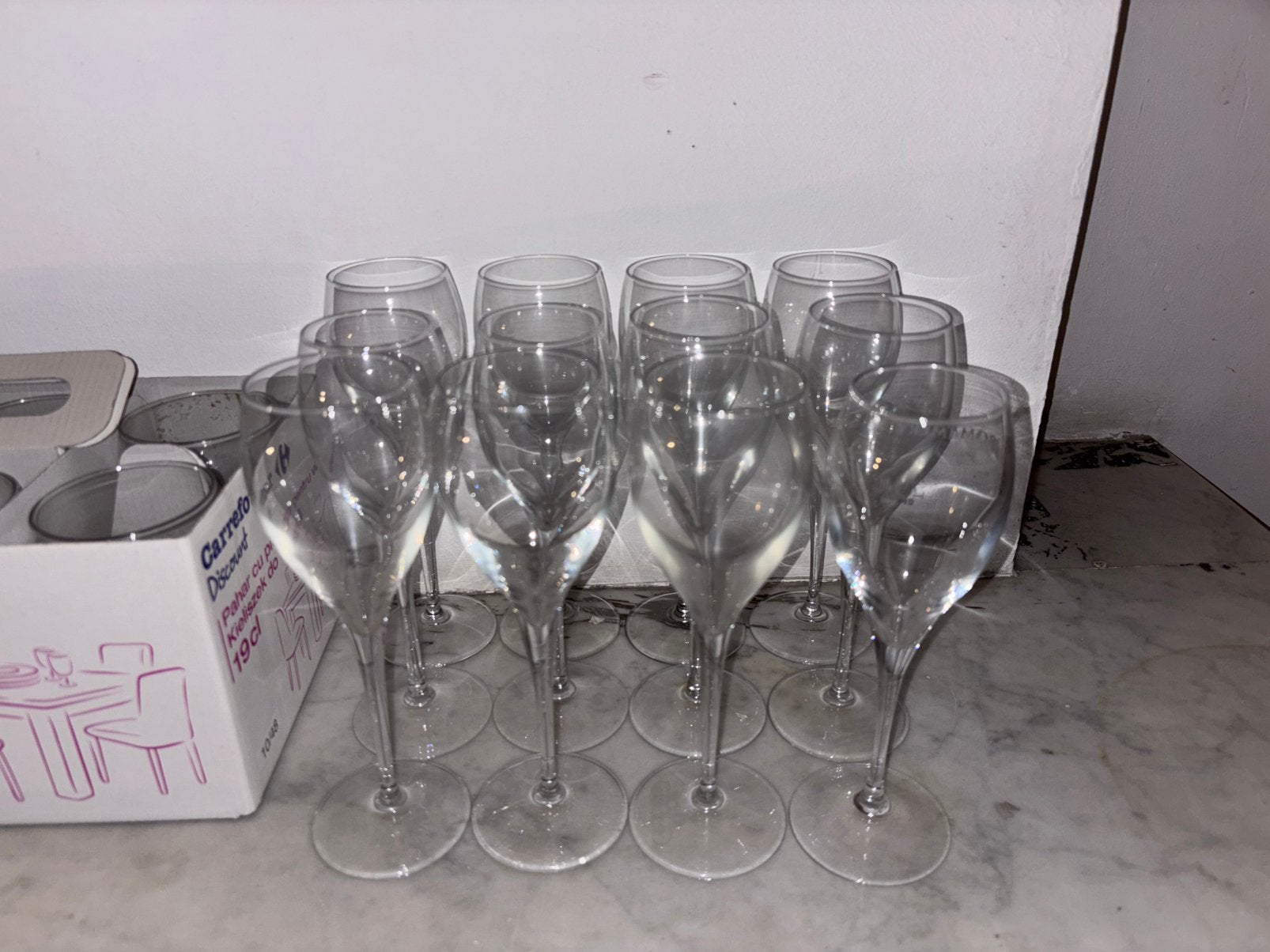 Champagneglazen (12) en wijnglazen (18), Ophalen