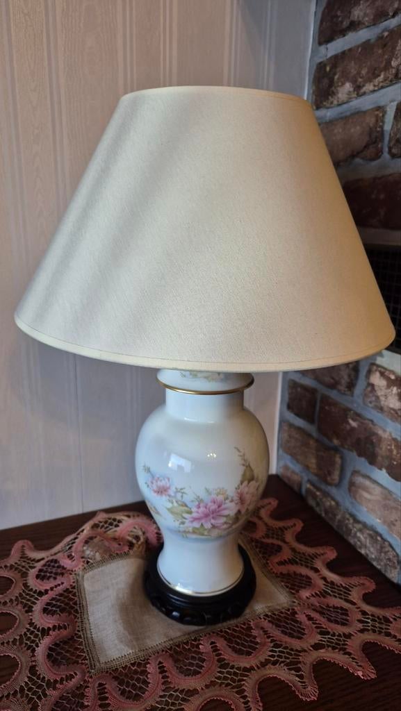 Lamp, Enlèvement