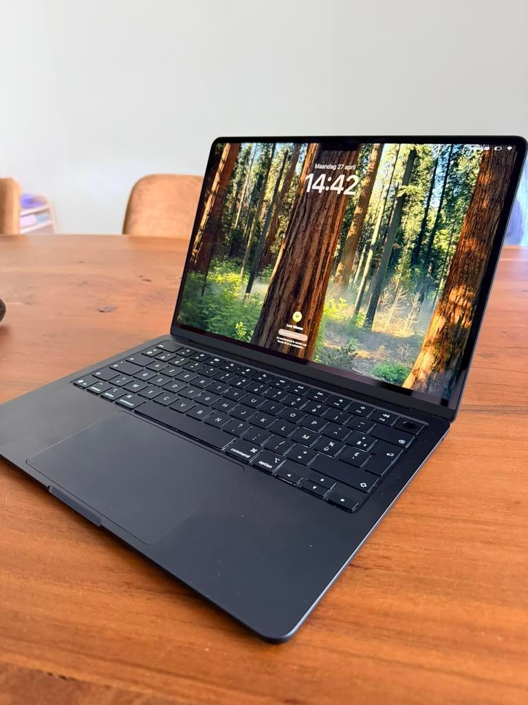 Macbook air m4 nieuw 1 maand oud, Ophalen, Zo goed als nieuw