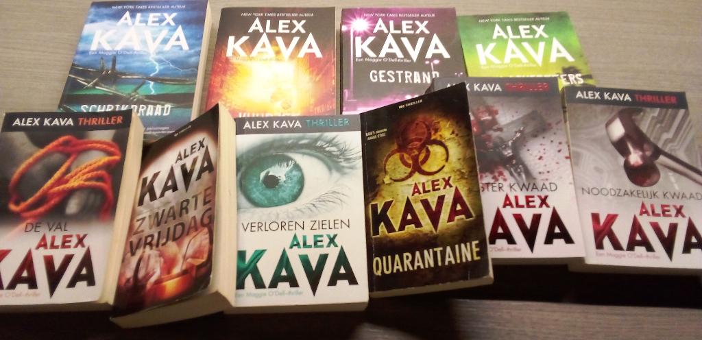 Thrillers Alex Kava, Livres, Thrillers, Alex Kava, Enlèvement ou Envoi, Utilisé, Amérique