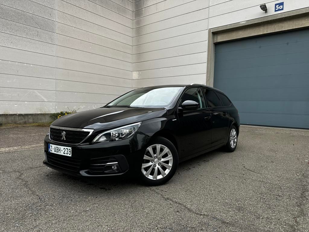 Peugeot 308 (2018) BENZINE 1.2i EURO6 BREAK, Auto's, Stof, 1199 cc, Zwart, 5 deurs