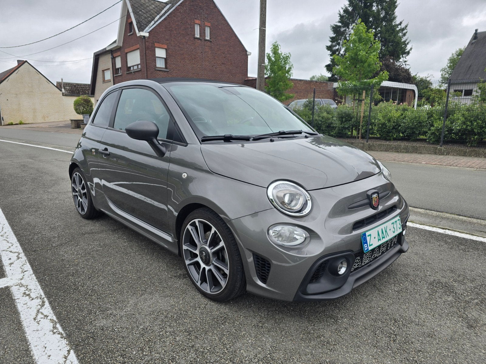 Abarth 595C Turismo 17093km!!! 2023 reeds gvv, Auto's, Voorwielaandrijving, 4 zetels, Cabriolet, Leder