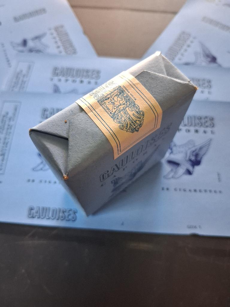 gauloisses, Ophalen of Verzenden, Zo goed als nieuw, Reclamebord