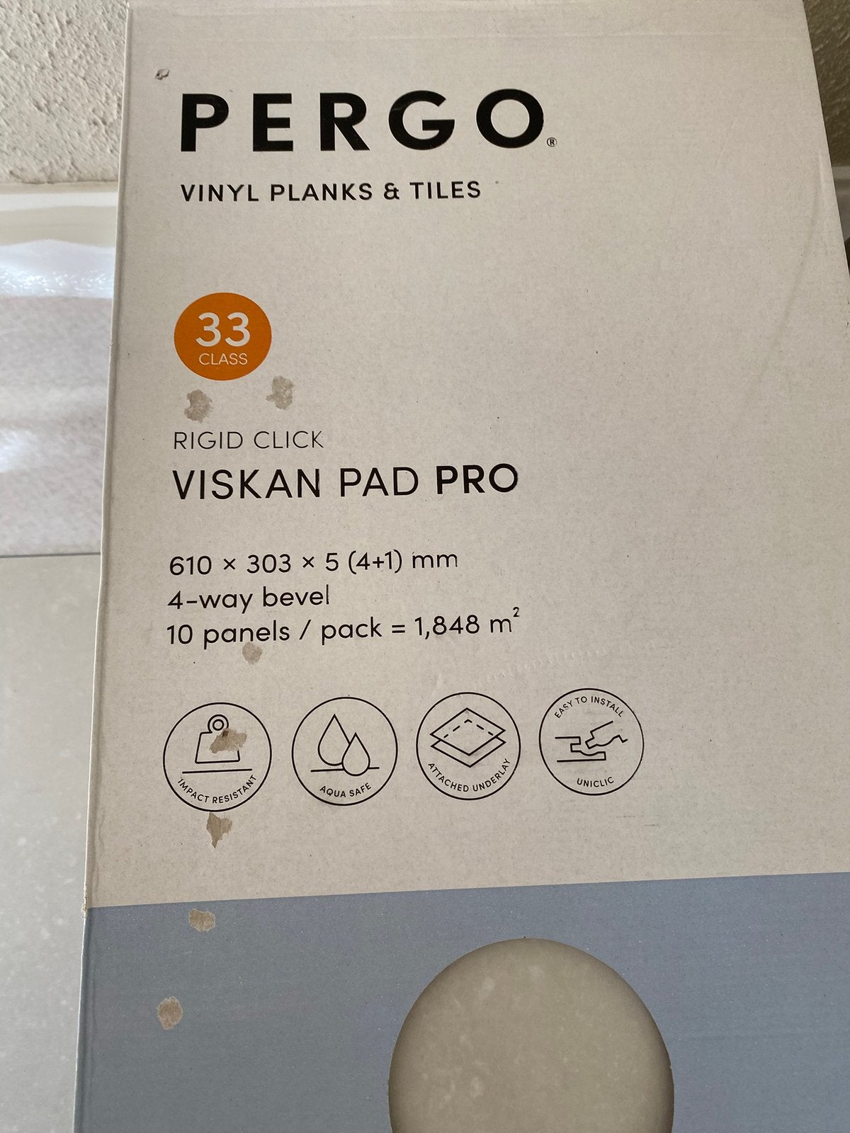 Vinyl vloer Pergo met geïntegreerde onderlaag., Ophalen, 50 tot 150 cm, Vloerdelen of -planken, Zo goed als nieuw