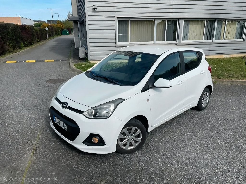 HYUNDAI i10 1.0, Autos, Euro 5, Achat, 5 portes, Particulier