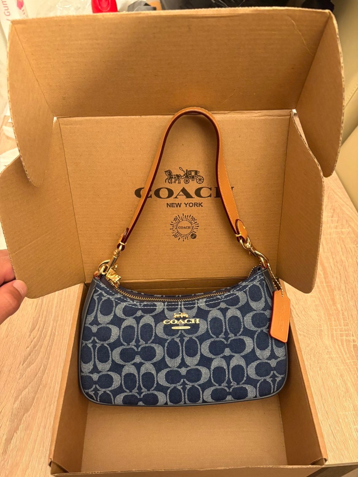 Sac Coach en jean, Bijoux, Sacs & Beauté, Sacs | Sacs Femme, Enlèvement ou Envoi, Neuf