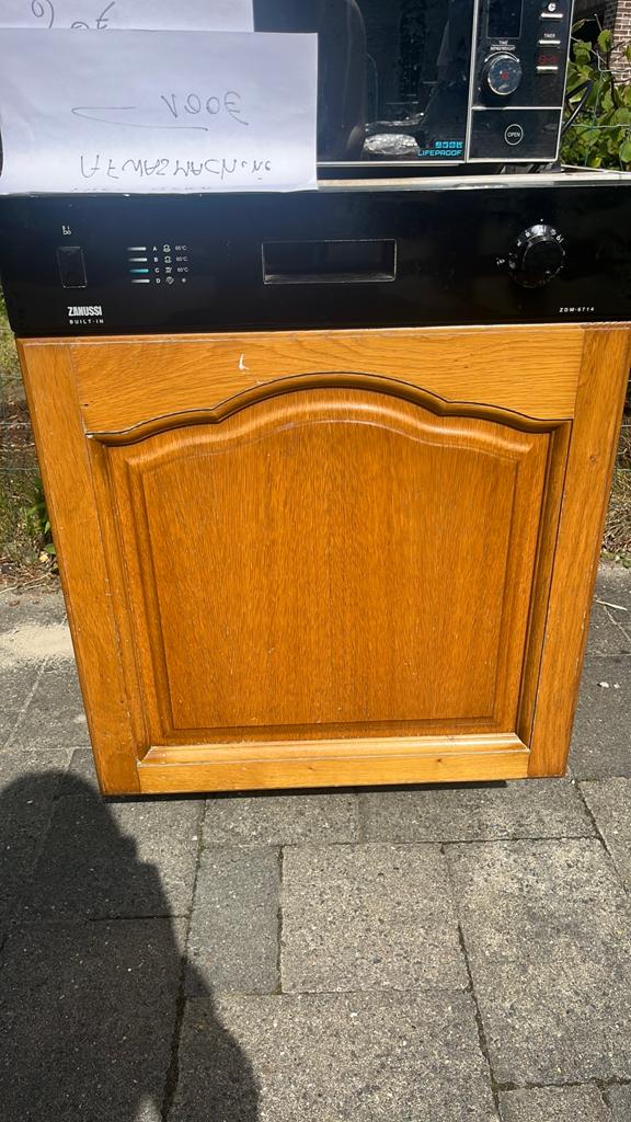 Afwasmachine zannussi, Enlèvement, Comme neuf