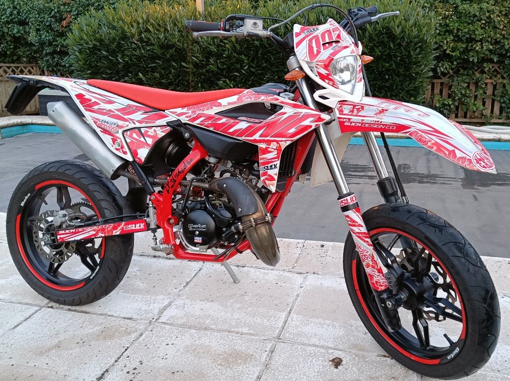 Beta 50 RR Slick Design 06/2025, Fietsen en Brommers, 6 versnellingen, Zo goed als nieuw, 50 cc, Ophalen
