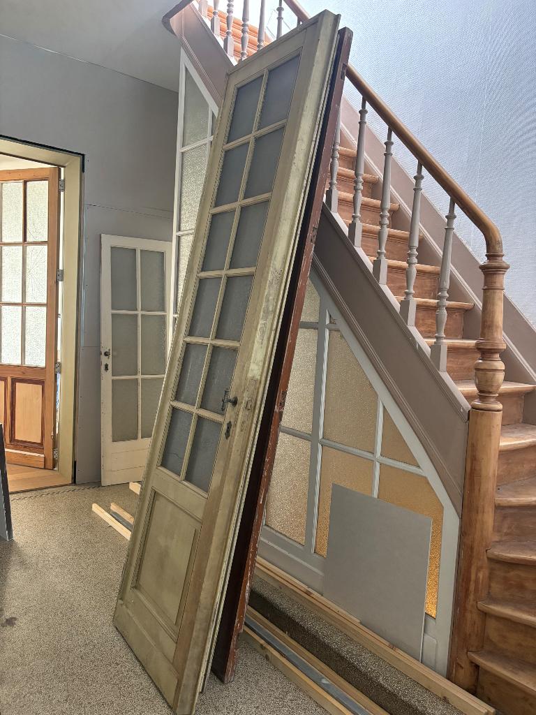 Gratis 5 deuren, Doe-het-zelf en Bouw, Hout en Planken, Ophalen, Gebruikt, Overige typen, 250 tot 300 cm