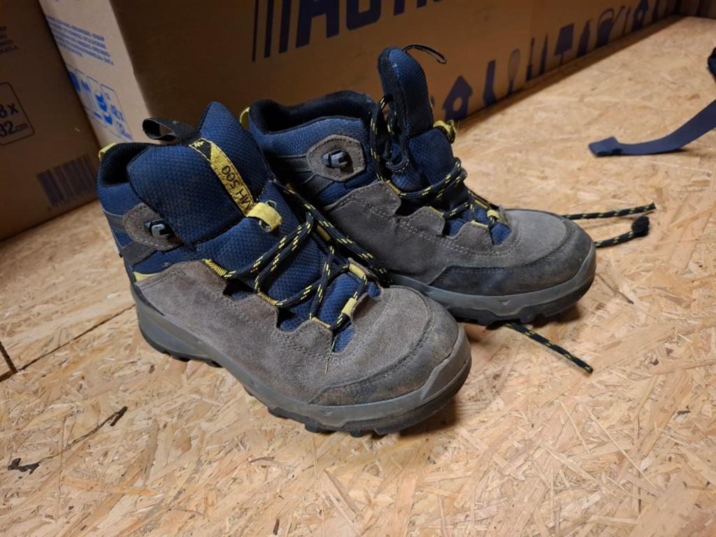 Wandelschoenen, Ophalen