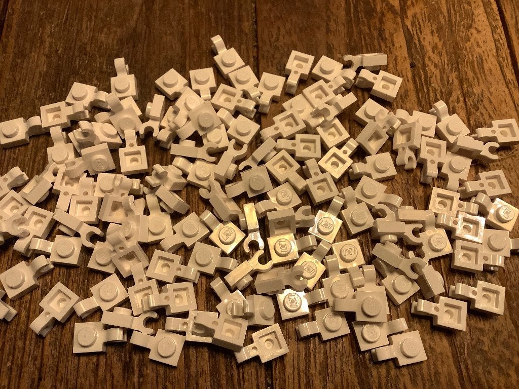 Lego plaatjes horizontale clip wit 120 st / 28-2, Kinderen en Baby's, Speelgoed | Duplo en Lego, Ophalen of Verzenden, Zo goed als nieuw