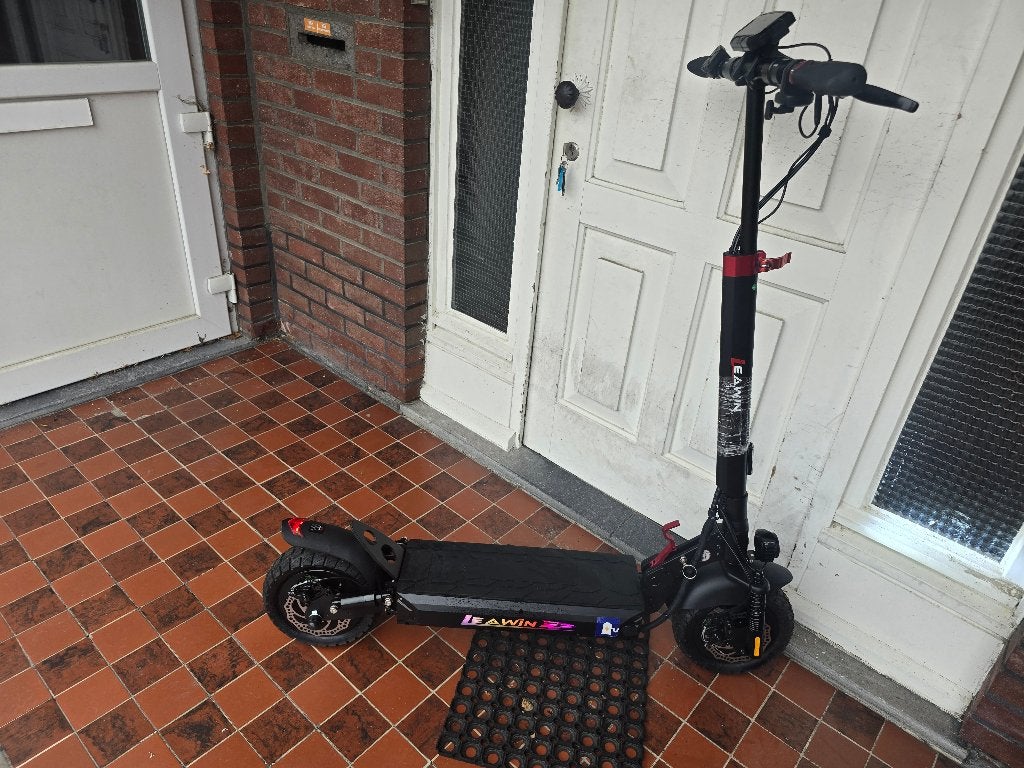 LEAWIN T4  elektrische step, Enlèvement, Utilisé, Classe A (25 km/h), Électrique
