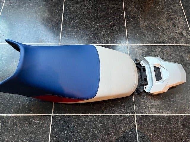 Selle BMW 12xx GS Rallye, Enlèvement