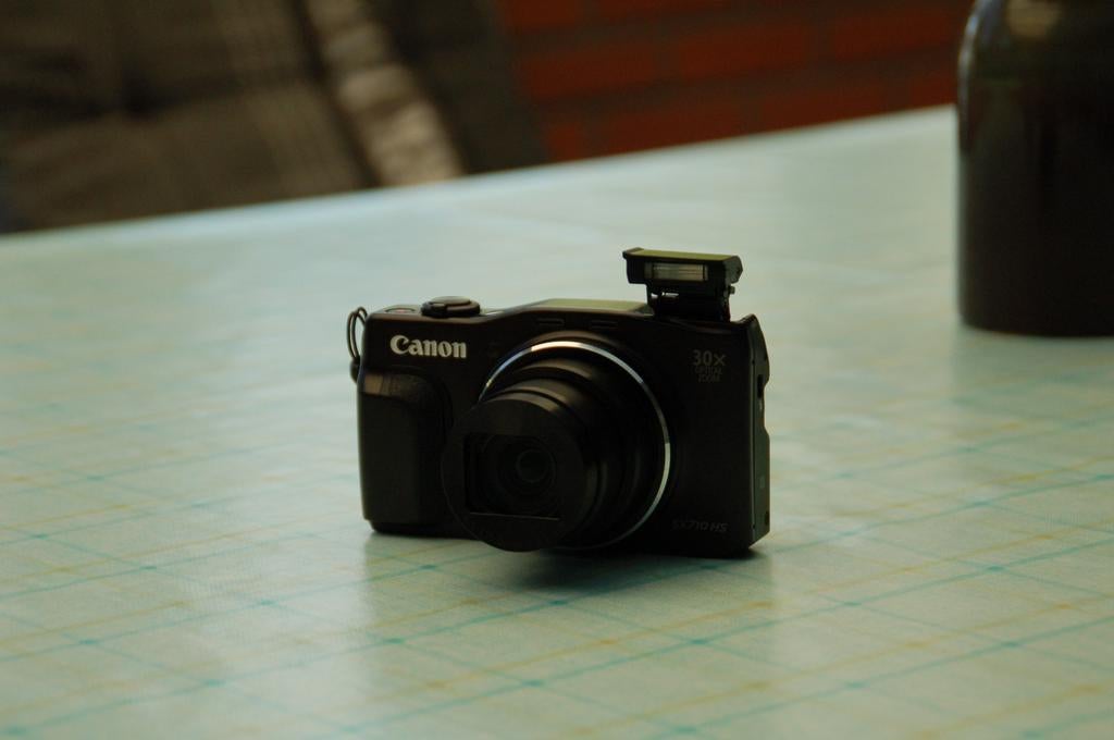 Canon camera: PowerShot SX710 HS, Audio, Tv en Foto, Ophalen of Verzenden, Zo goed als nieuw, Canon