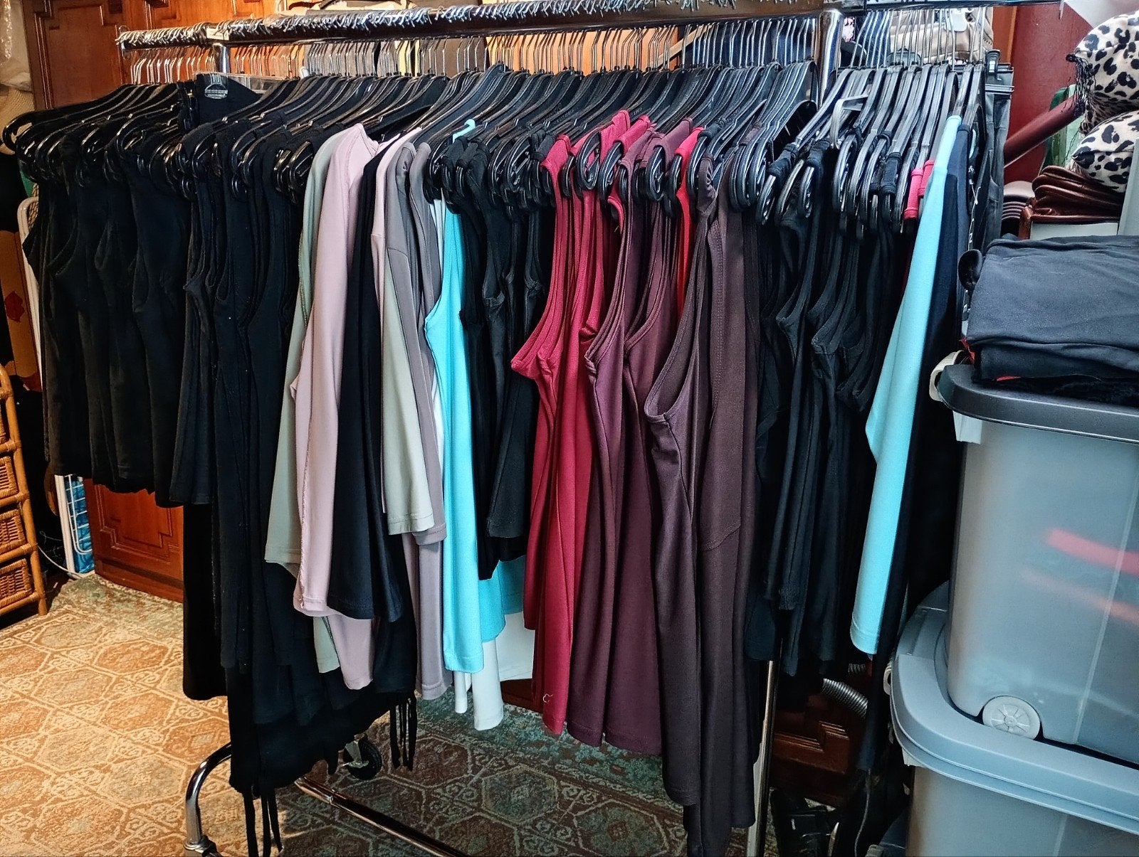 Kleding 170 stuks, Enlèvement, Neuf, Taille 38/40 (M)