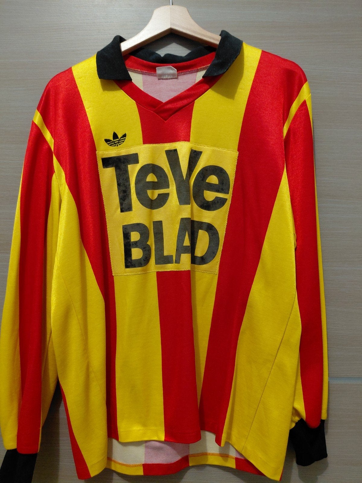 Matchworn Kv Mechelen ´87-90, Enlèvement, Maillot